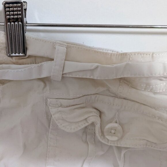 White Shorts - Womens Size 5 - Picture 4 of 4